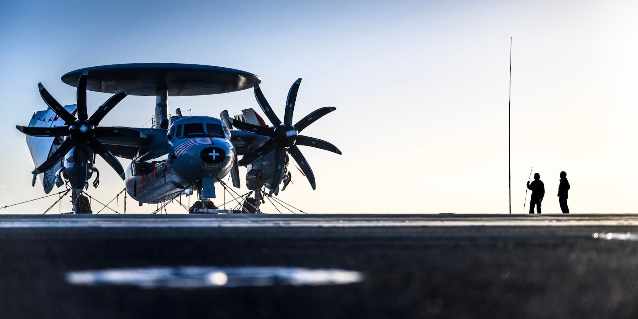 Hawkeye sur le porte-avions